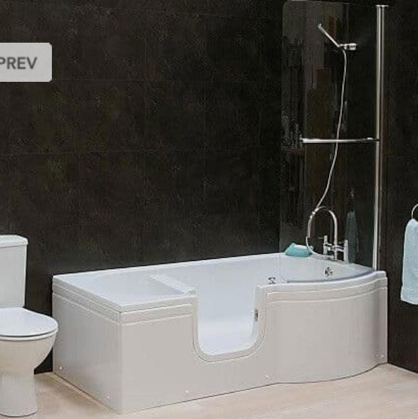 CALYPSO 'P shaped' Walk in Shower Bath a traditional low level bath by MANTALEDA with door